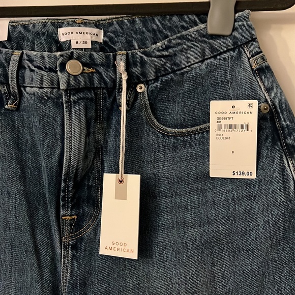 Good American Good Boy High Rise Straight Leg Jeans w/ Spilt Hem - Picture 6 of 12